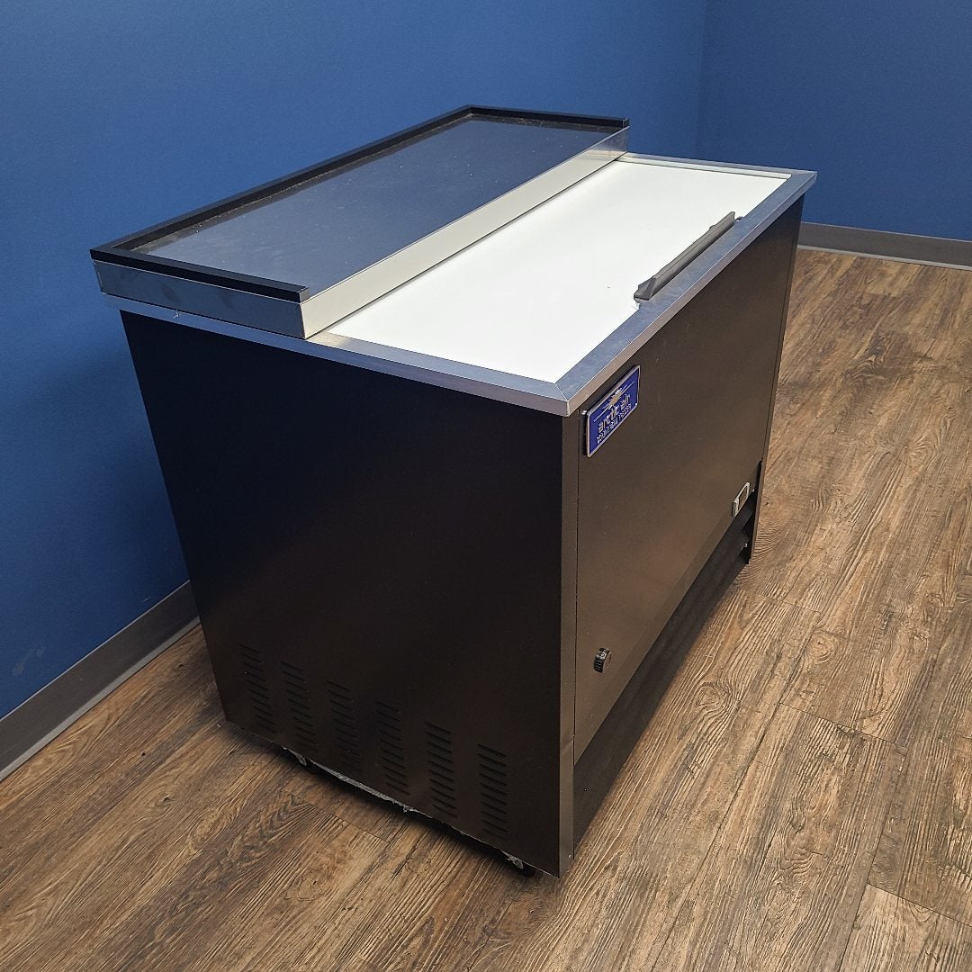 Arctic Air AGF36 36" Glass Froster (Scratch & Dent 7847)