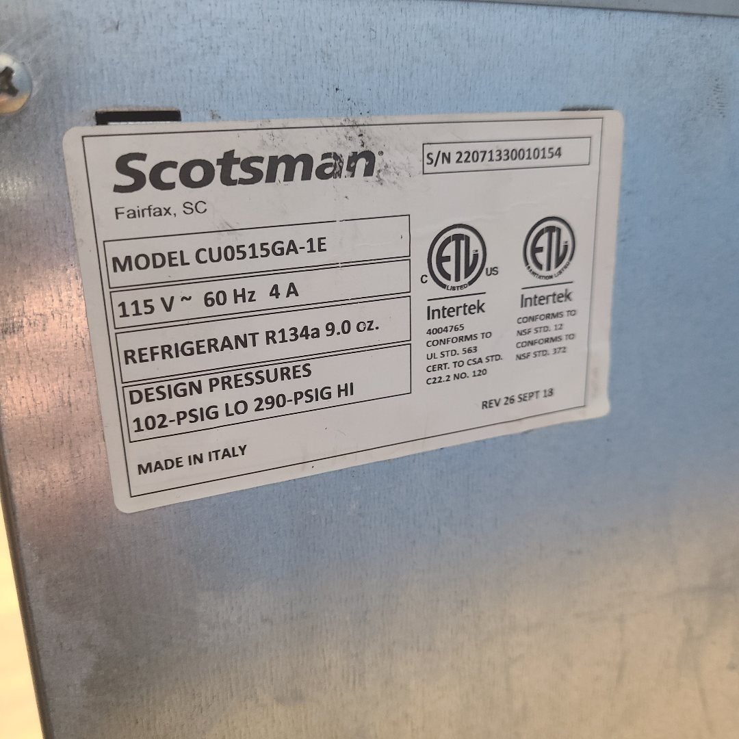 Scotsman CU0515GA-1 15" 84 lb. Undercounter Ice Maker (Scratch & Dent 0154)