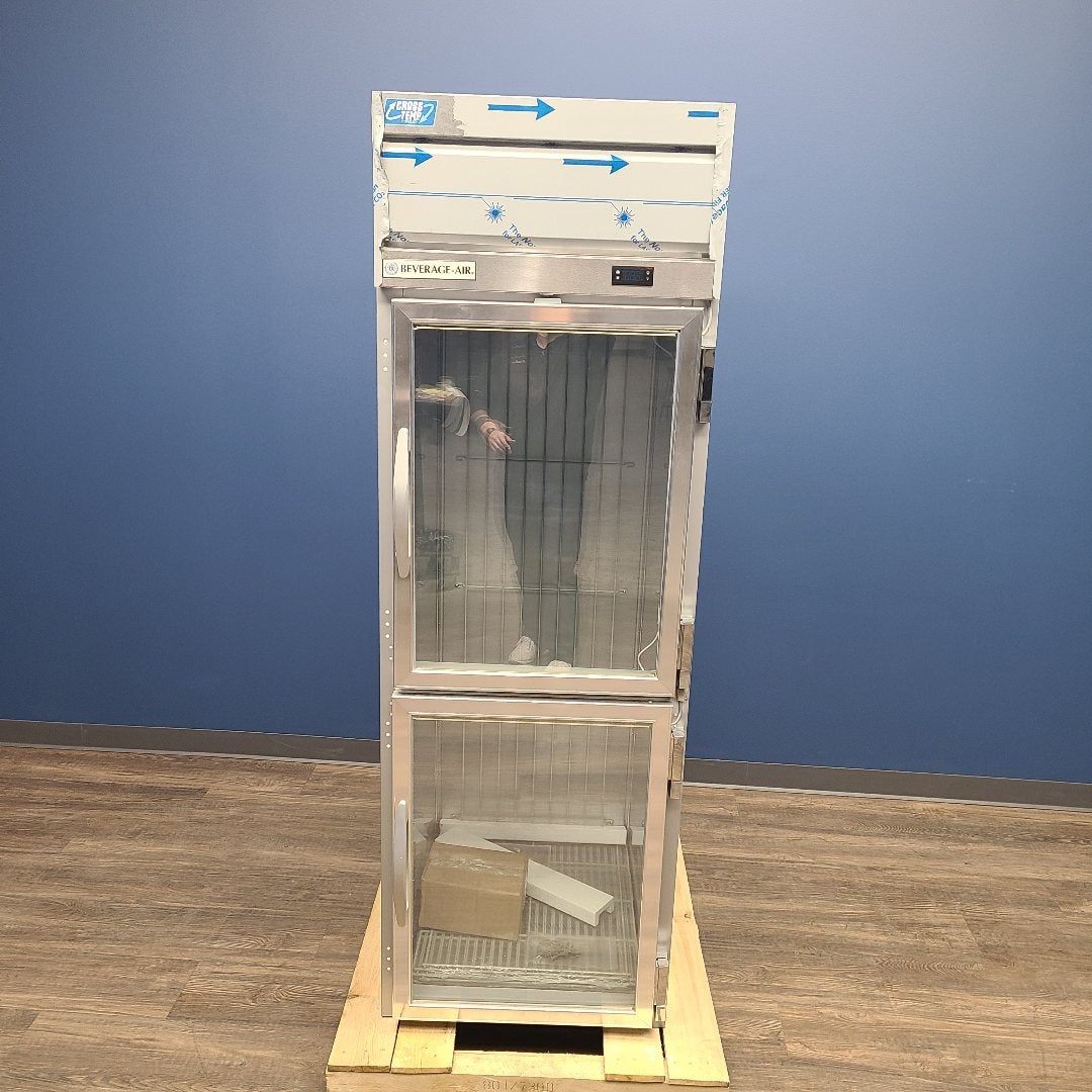 Beverage-Air CT1HC-1HG 2 Glass Door Reach-In Convertible Reach-In Refrigerator / Freezer (Scratch & Dent 1137)