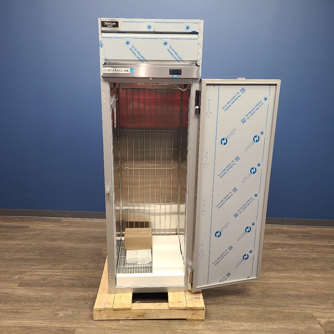 Beverage Air HFS1HC-1S 26" One Door Reach-In Freezer (Scratch & Dent 0351)