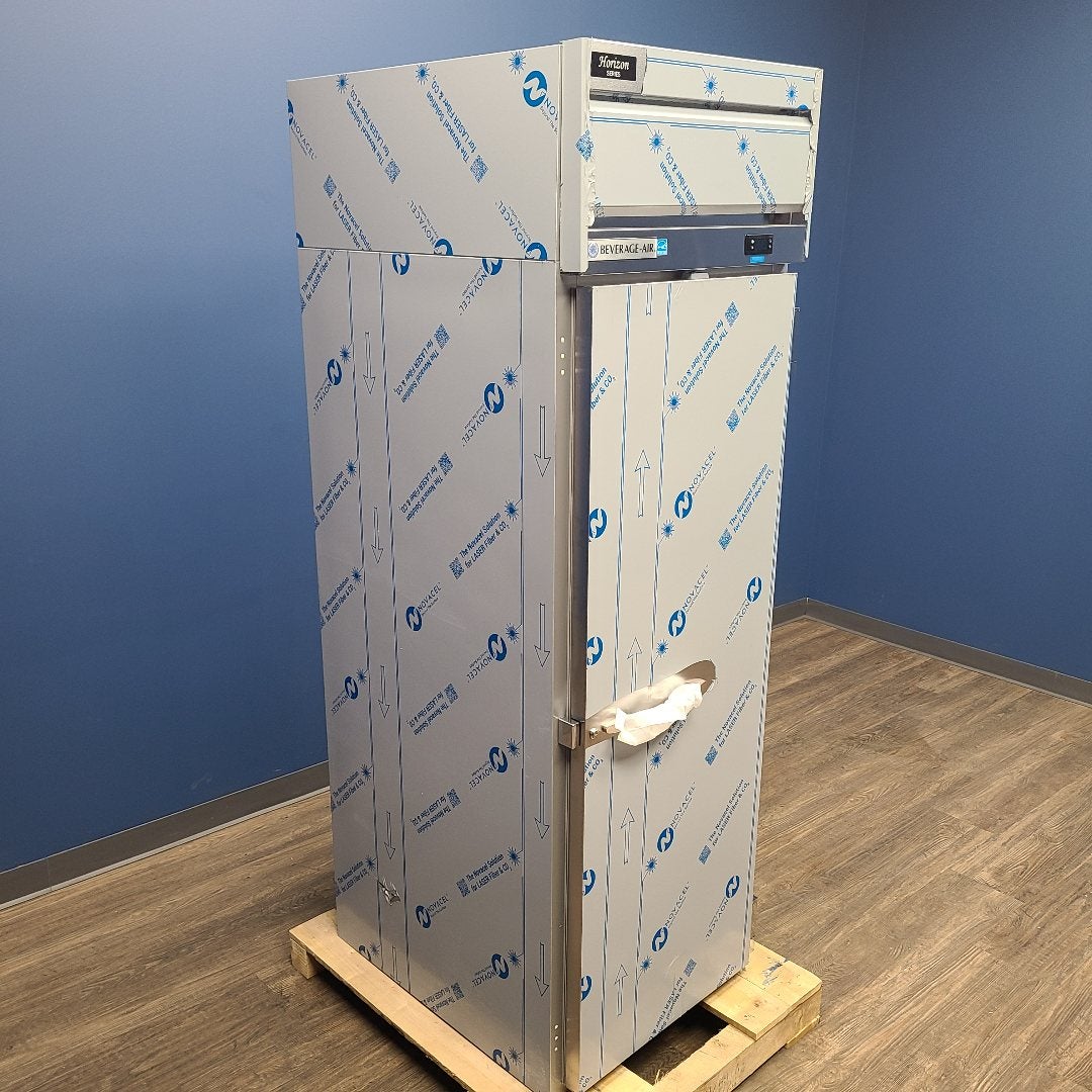 Beverage Air HFS1HC-1S 26" One Door Reach-In Freezer (Scratch & Dent 0351)