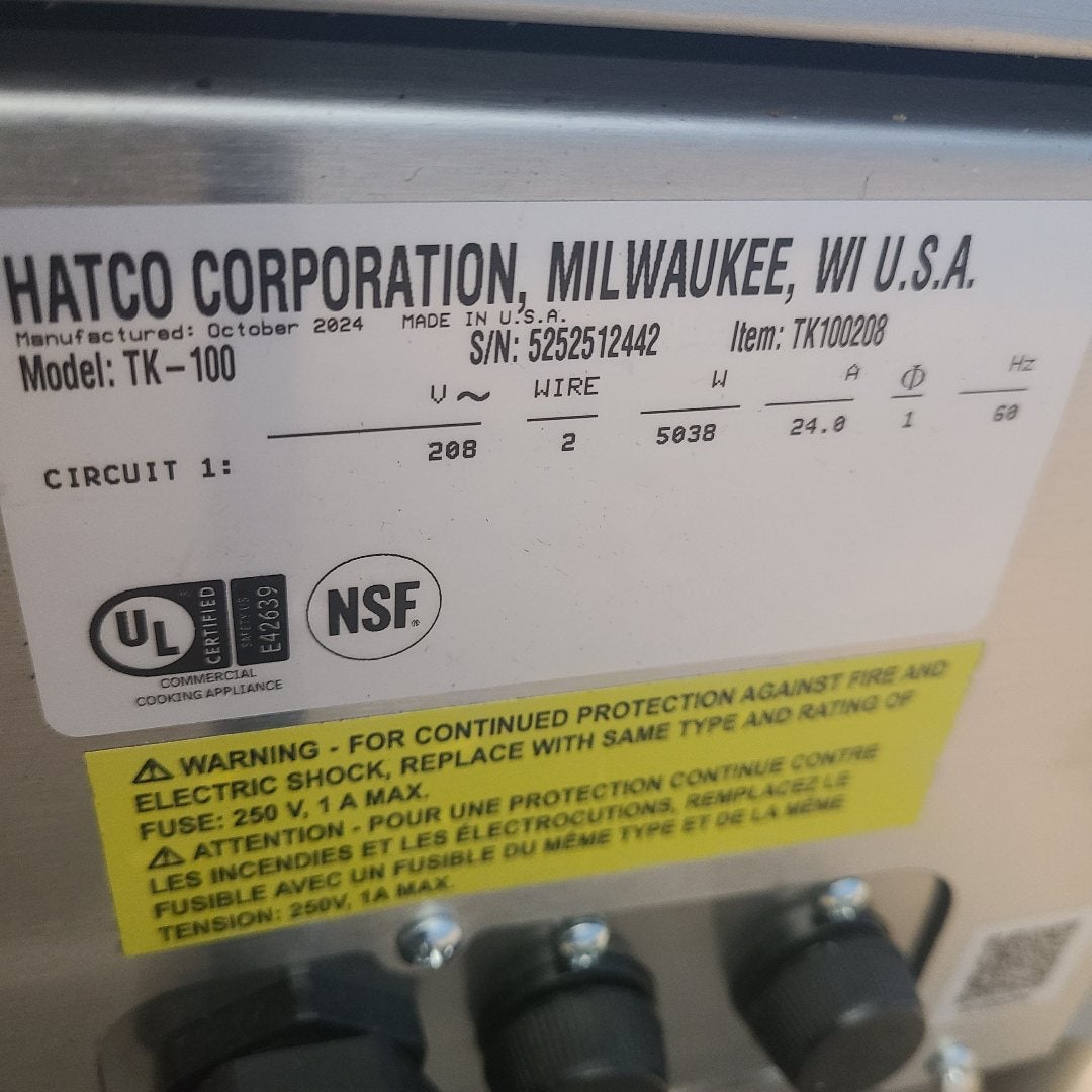 Hatco TK-100-208-QS Countertop Vertical Conveyor Toaster (Scratch & Dent 2442)