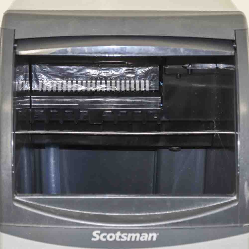 Scotsman CU0715MA-1 Air Cooled Undercounter Ice Machine (Scratch & Dent 0979)