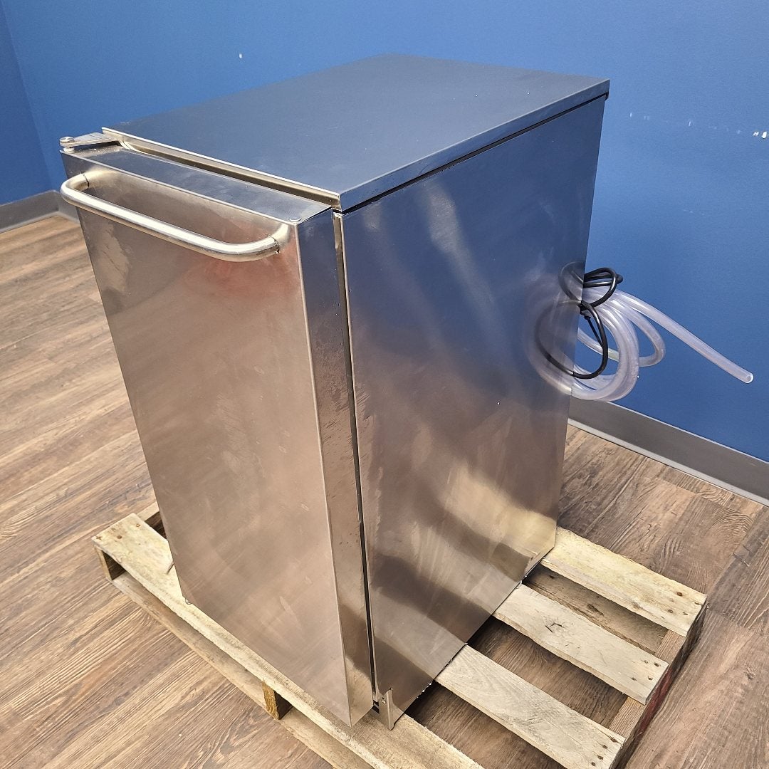 Scotsman CU50PA-1 15" 65 lb. Undercounter Gourmet Ice Machine (Scratch & Dent 2332)