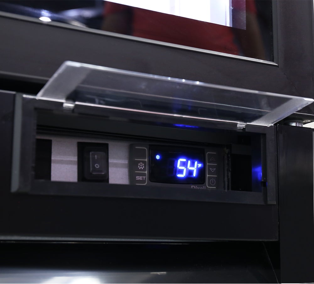 SEAGATE SGM-72 3-Glass Swing Door Black Merchandiser Refrigerator | 73 Cu. Ft.