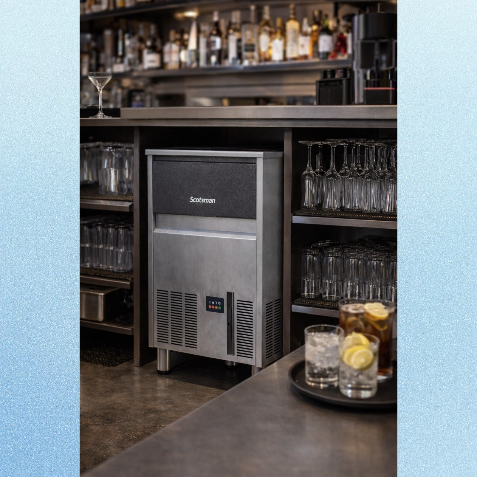 Scotsman UC0918GAX-1 Ice Maker with Bin, Cube-Style