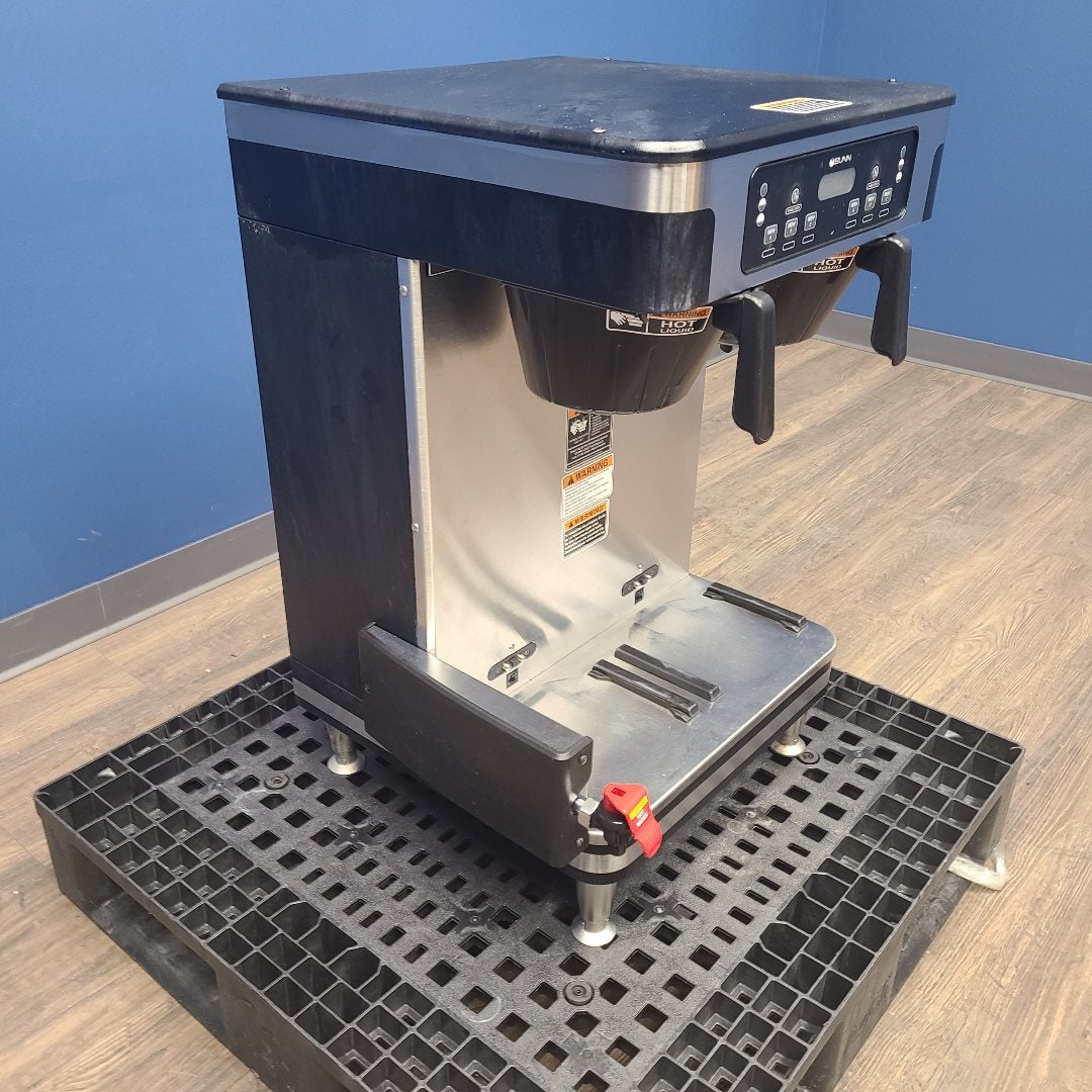 Used Bunn 51200.0104 Automatic Twin Coffee Brewer | Stock No. 1036421