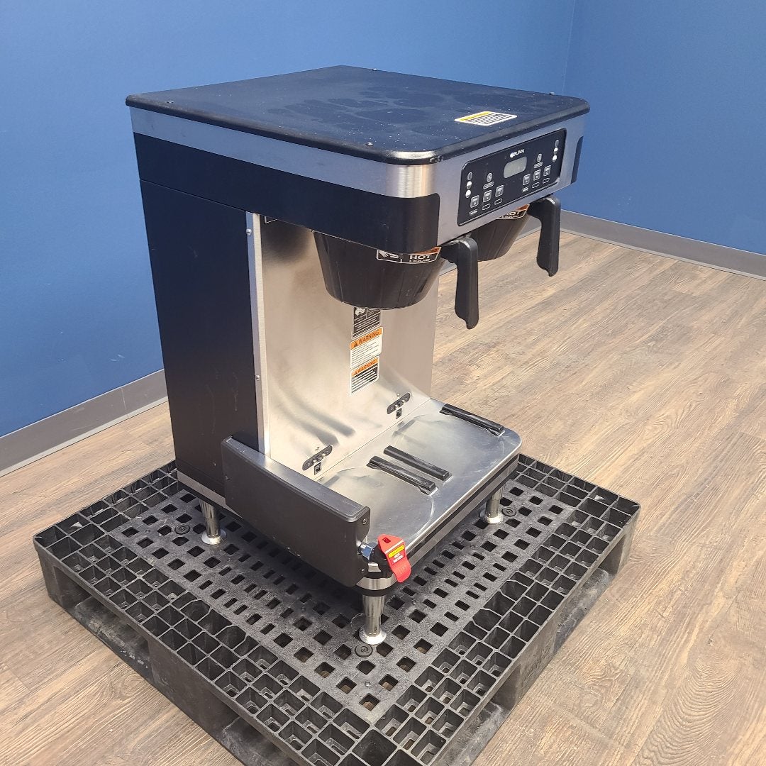 Used Bunn 51200.0104 Automatic Twin Coffee Brewer | Stock No. 1036428