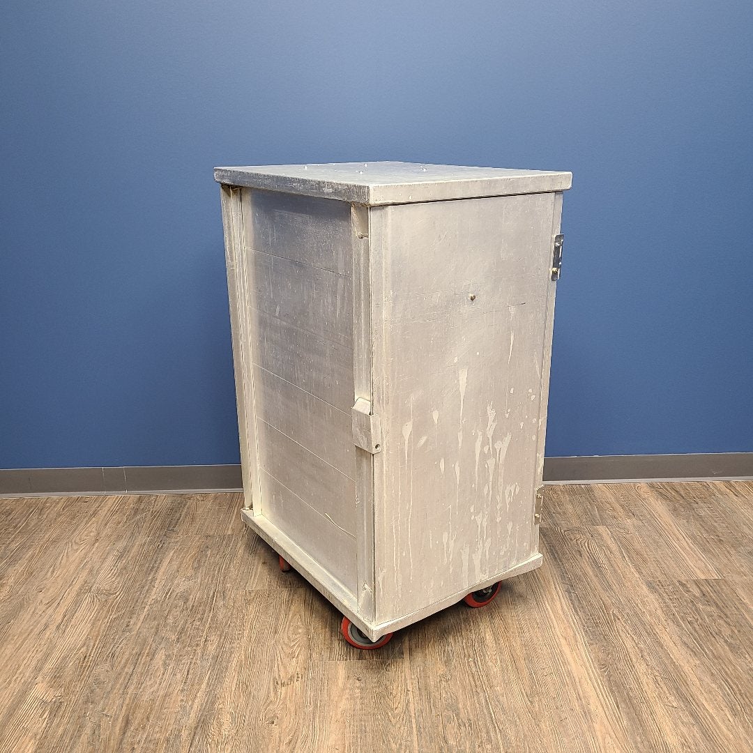 Used Winholt EC1824-C Full Size Enclosed Bun Pan Rack | Stock No. 847679