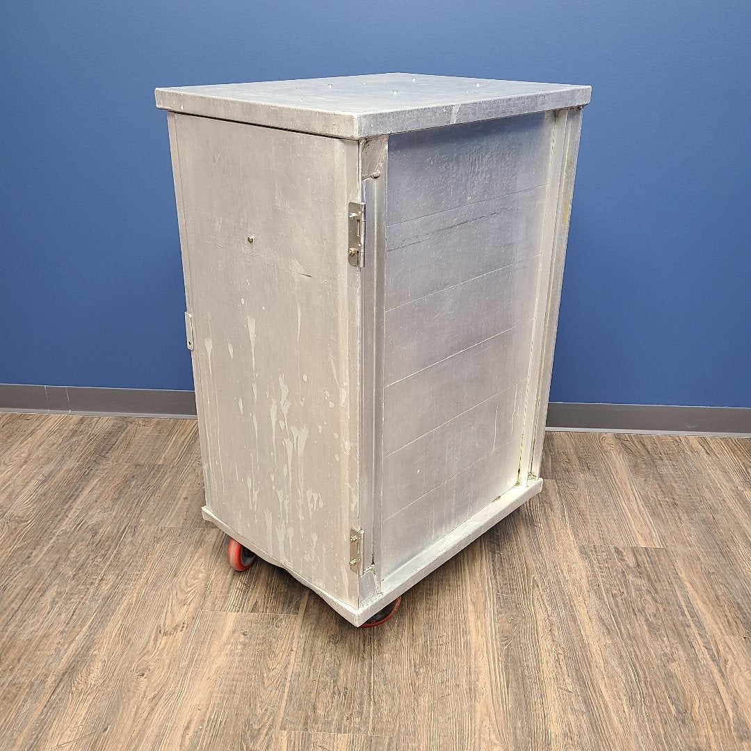 Used Winholt EC1824-C Full Size Enclosed Bun Pan Rack | Stock No. 847679